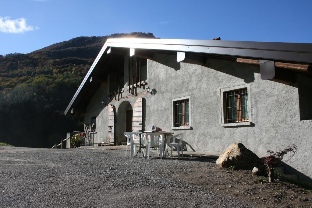 Agriturismo Cascina Cornella Cremeno Εξωτερικό φωτογραφία