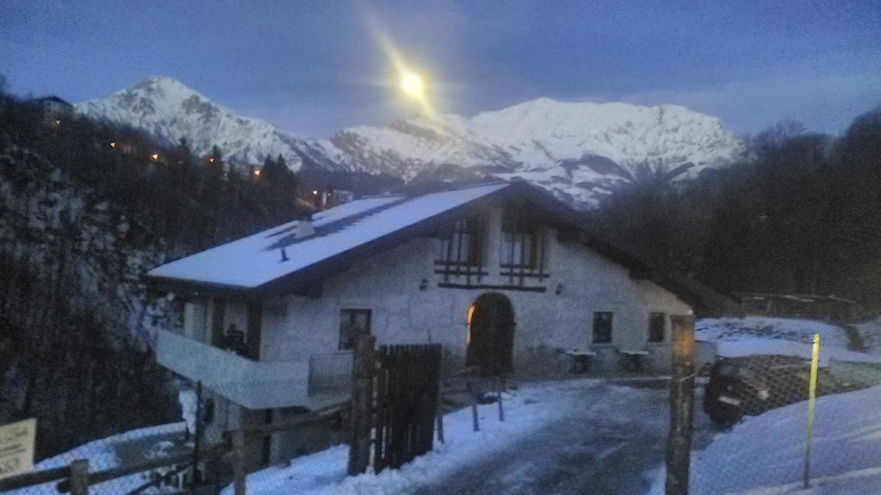 Agriturismo Cascina Cornella Cremeno Εξωτερικό φωτογραφία